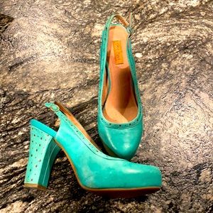 Miz mooz platform pump